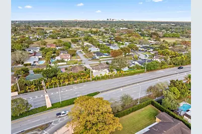 10330 SW 103rd Ct, Miami, FL 33176 - Photo 28