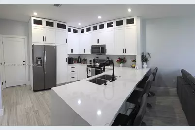 680 NW 159th Ave, Pembroke Pines, FL 33028 - Photo 12