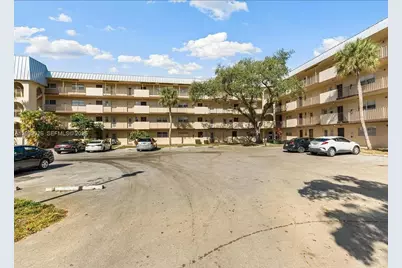 6301 N Fall Circle Dr #213, Lauderhill, FL 33319 - Photo 6