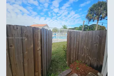 10919 SW 182nd Ln, Miami, FL 33157 - Photo 14