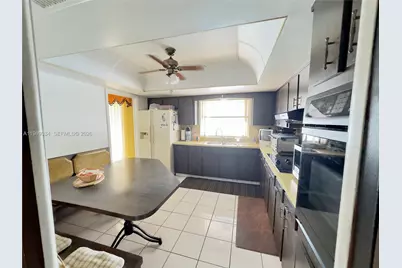 10650 NW 19th St, Pembroke Pines, FL 33026 - Photo 10