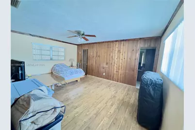 10650 NW 19th St, Pembroke Pines, FL 33026 - Photo 14