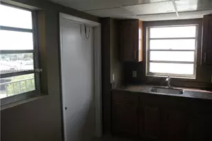 16410 Miami Dr, North Miami Beach, FL 33162 - Photo 6