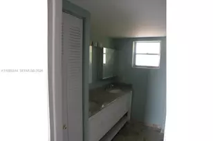 16410 Miami Dr, North Miami Beach, FL 33162 - Photo 18