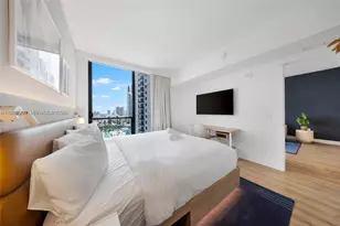 159 NE 6th St, Miami, FL 33132 - Photo 12