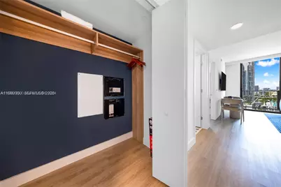 159 NE 6 St #1617, Miami, FL 33132 - Photo 16
