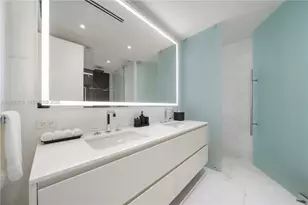 300 Biscayne Blvd Way, Miami, FL 33131 - Photo 16
