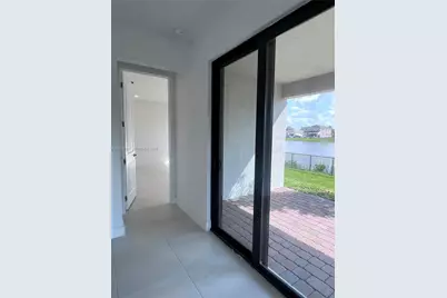 4784 SW 72nd Ter #0, Davie, FL 33314 - Photo 34