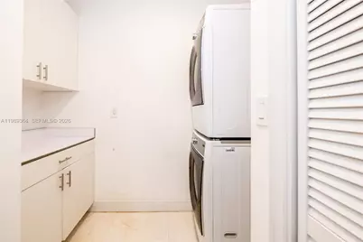 4160 Bay Point Rd, Miami, FL 33137 - Photo 26