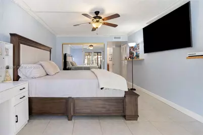 6855 W Broward Blvd #201, Plantation, FL 33317 - Photo 10