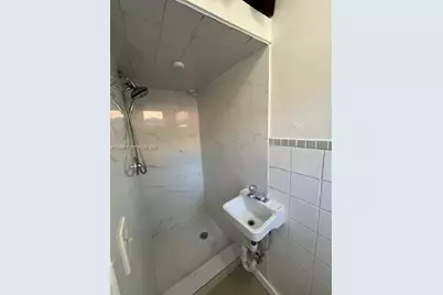 [Address not provided], North Miami Beach, FL 33160 - Photo 10