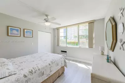 1936 S Ocean Dr #2D, Hallandale Beach, FL 33009 - Photo 14