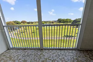 13250 SW 4th Ct, Pembroke Pines, FL 33027 - Photo 10