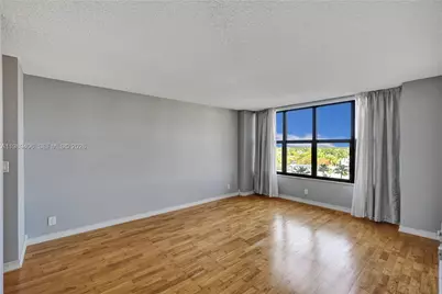 2500 Parkview Dr #808, Hallandale Beach, FL 33009 - Photo 10