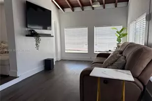 2533 Wiley St, Hollywood, FL 33020 - Photo 6