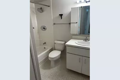 5705 SW 72nd St #5705, South Miami, FL 33143 - Photo 2