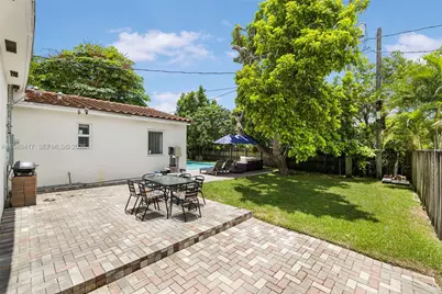 1924 SW 20th St #0, Miami, FL 33145 - Photo 46