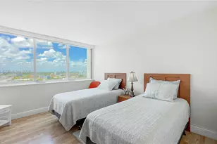 7135 Collins Ave, Miami Beach, FL 33141 - Photo 16