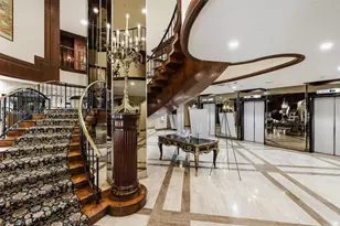 6039 Collins Ave, Miami Beach, FL 33140 - Photo 18