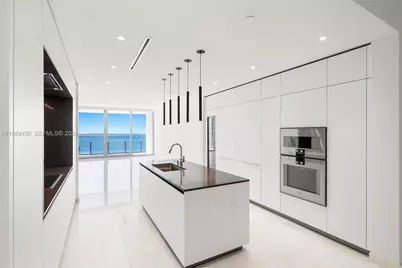 300 Biscayne Boulevard Way #1904C, Miami, FL 33131 - Photo 12