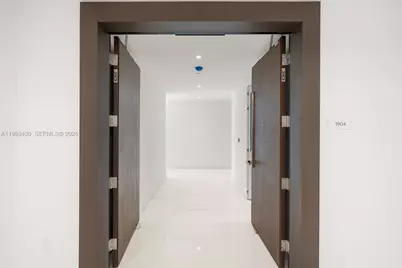 300 Biscayne Boulevard Way #1904C, Miami, FL 33131 - Photo 8