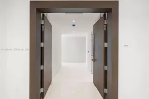 300 Biscayne Blvd Way, Miami, FL 33131 - Photo 8