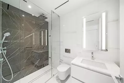 300 Biscayne Boulevard Way #1904C, Miami, FL 33131 - Photo 38