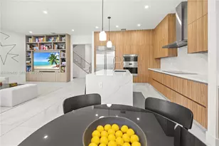 12021 SW 82nd Pl, Miami, FL 33156 - Photo 12