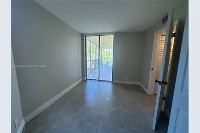 10401 W Broward Blvd #301, Plantation, FL 33324 - Photo 20
