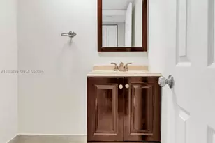 2750 NE 183rd St, Aventura, FL 33160 - Photo 14