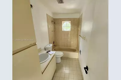 11806 SW 102nd St, Miami, FL 33186 - Photo 10