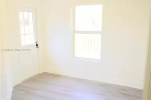 563 Presque Isle Dr, Port Charlotte, FL 33954 - Photo 18