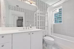 60 SW 13th St, Miami, FL 33130 - Photo 24