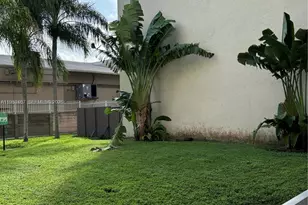 10900 SW 104th St, Miami, FL 33176 - Photo 34