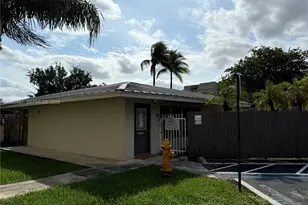 10900 SW 104th St, Miami, FL 33176 - Photo 36