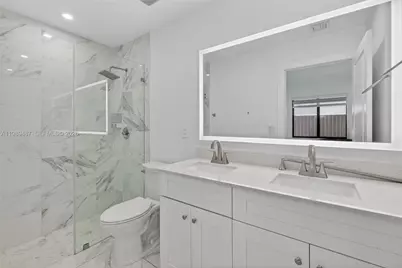 2490 NW 44th St #2490, Miami, FL 33142 - Photo 24