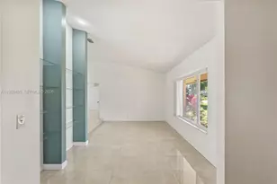 10823 NW 7th St, Coral Springs, FL 33071 - Photo 4