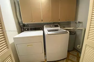 3300-3302 SW 10th St, Miami, FL 33135 - Photo 14