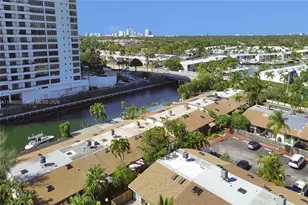 2619 S Parkview Dr, Hallandale Beach, FL 33009 - Photo 22