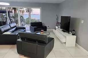 11111 Biscayne Blvd, Miami, FL 33181 - Photo 1