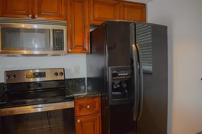 9230 Lagoon Pl #411, Davie, FL 33324 - Photo 2