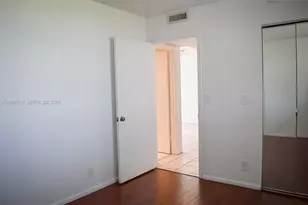 9230 Lagoon Pl, Davie, FL 33324 - Photo 10