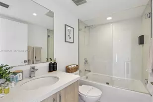 1100 100th St, Bay Harbor Islands, FL 33154 - Photo 18