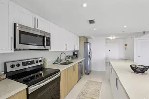 1100 100th St, Bay Harbor Islands, FL 33154 - Photo 16