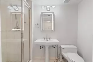 19101 NE 36th Ct, Aventura, FL 33180 - Photo 28