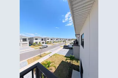 1374 NW 1st St, Florida City, FL 33034 - Photo 16