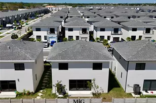 1374 NW 1st St, Florida City, FL 33034 - Photo 4