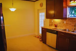 7048 SW 83rd Ct, Miami, FL 33143 - Photo 12