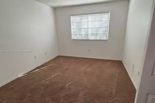 11650 SW 2nd St, Pembroke Pines, FL 33025 - Photo 16