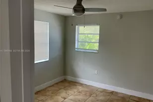 2079 NE 167th St, North Miami Beach, FL 33162 - Photo 10